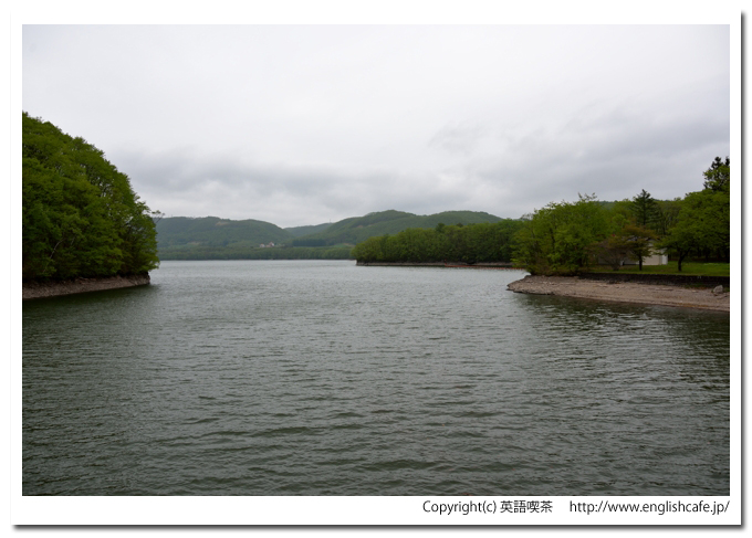 活込ダム、活込ダム提体上から見るダム湖（北海道本別町）