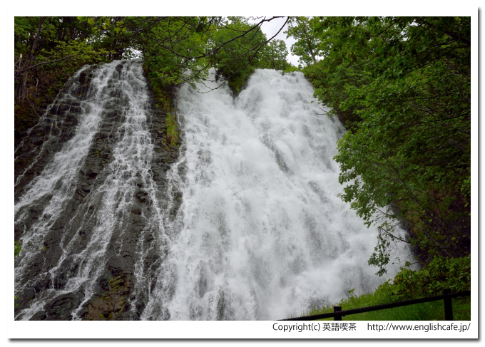 オシンコシンの滝、オシンコシンの滝の中ほどから撮影（北海道斜里郡斜里町）