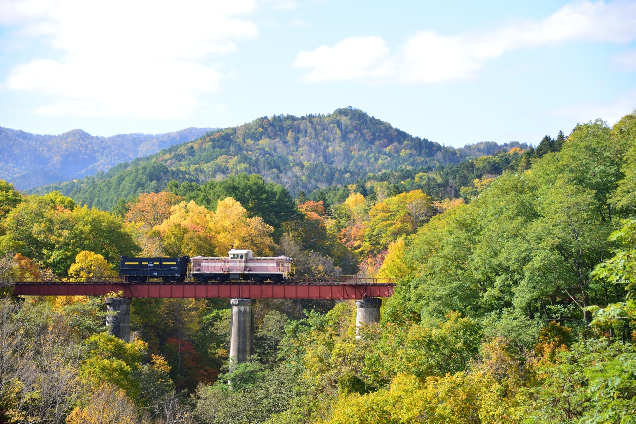 旧三井芦別鉄道炭山川橋梁（北海道芦別市）