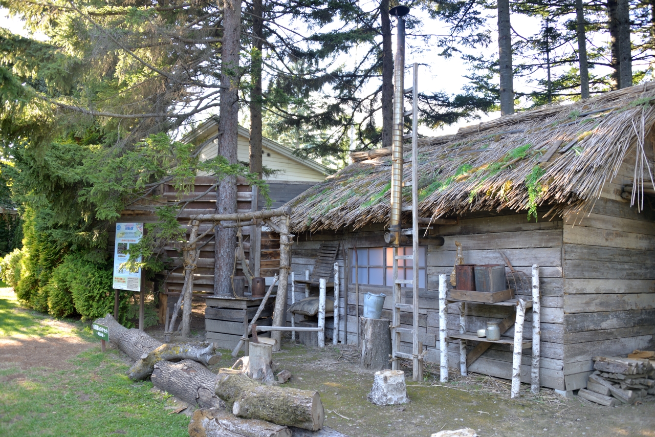 天陽の馬小屋と家（なつぞらセット）（真鍋公園）（北海道帯広市）